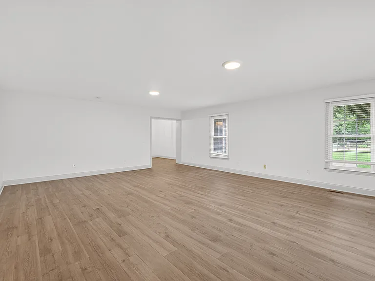 1015 Brinkley Rd — Photo 28