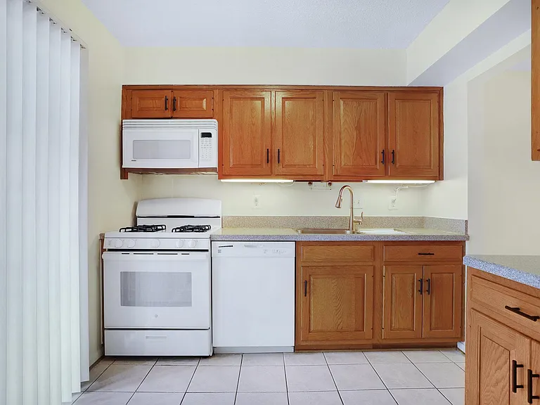 1526 Moorings Dr #12B — Photo 20