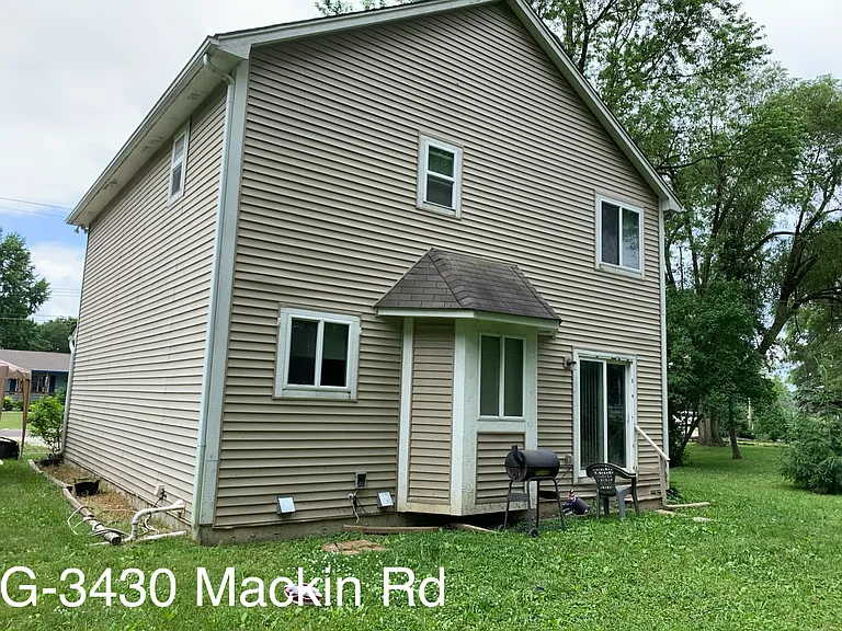 G3430 Mackin Rd — Photo 3