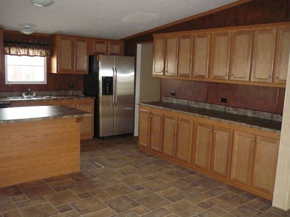 Spacious Open Kitchen