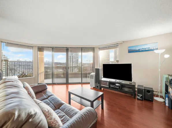 2041 Bellwood Ave #1108, Burnaby, BC V5B 4V5