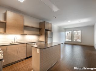 400 Langley Rd #1-304, Newton Center, MA 02459