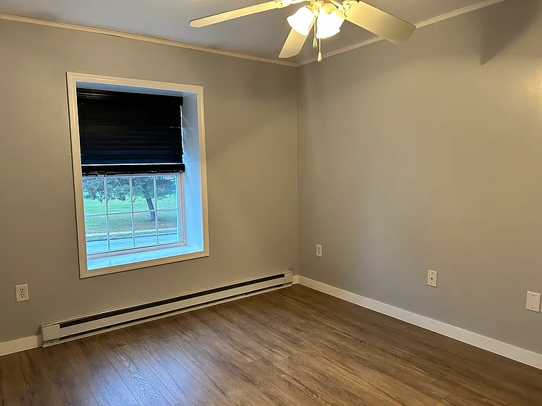 580 Hammond Ave #1 — Photo 4