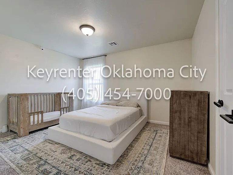 4200 NW 156th Ter — Photo 36