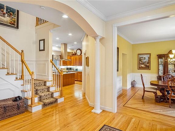 5th image of 115 Juniper Dr