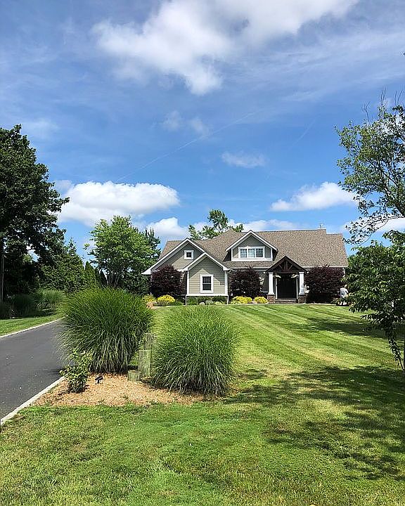 165 W Islip Rd, West Islip, NY 11795 Zillow