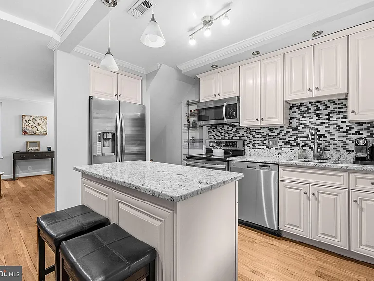 2909 S Dinwiddie St — Photo 8
