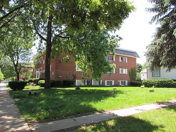 2nd image of 621 S Maple Ave APT 200