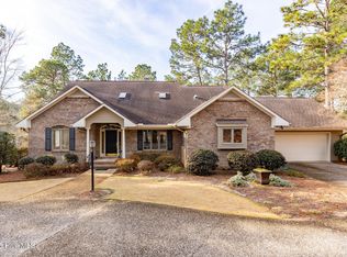 253 Devonshire Avenue W, West End, NC 27376