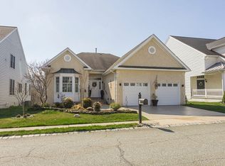 34 Cassin Hill Rd, Garnet Valley, PA 19060