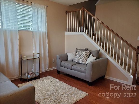 3rd image of 13815 Singleleaf Ln #3301