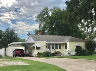 732 E Albany Ave, Ponca City, OK 74601