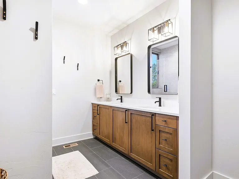 4475 Forest Trl — Photo 40