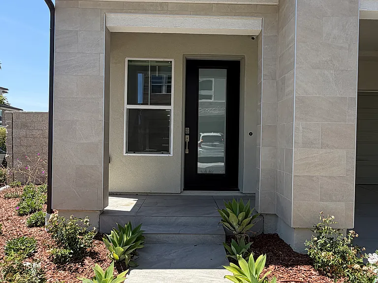 160 Tivoli Ln — Photo 3