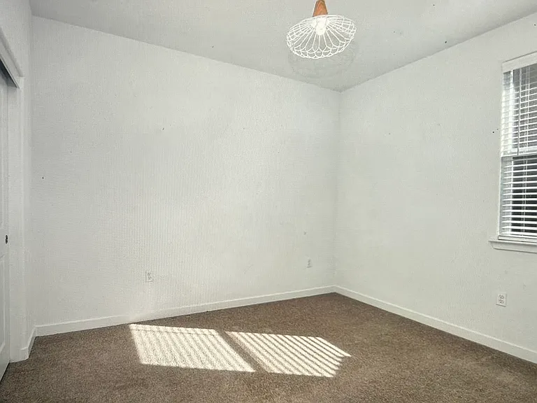5443 Pinzano Way — Photo 11