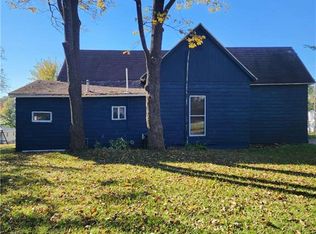 307 N 14th St, Savannah, MO 64485