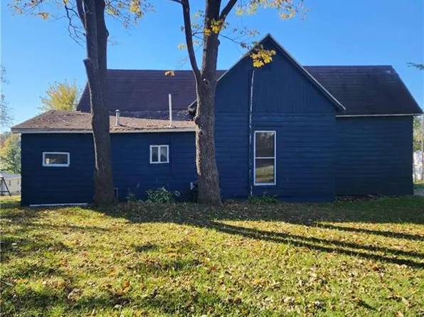 307 N 14th St, Savannah, MO 64485