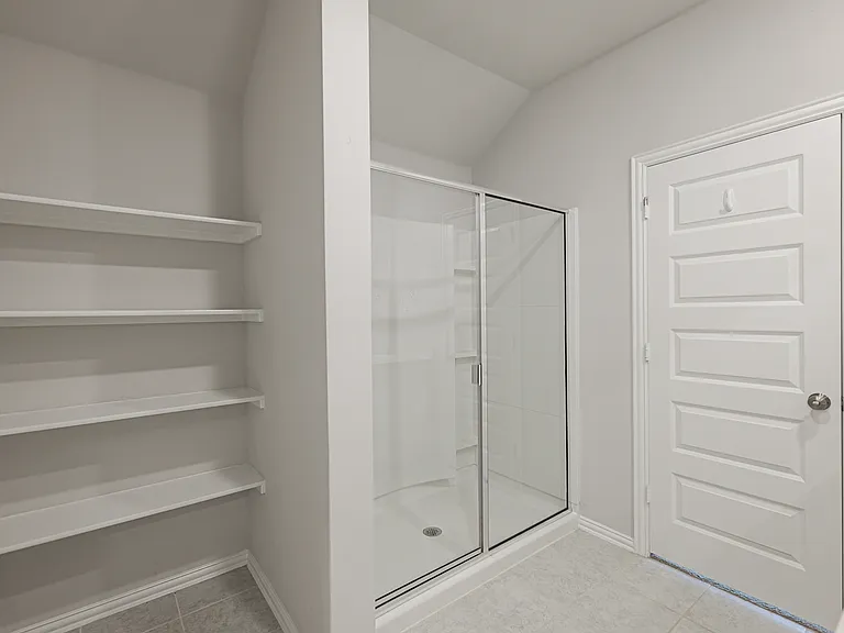 1919 Rolling Ridge Dr — Photo 16