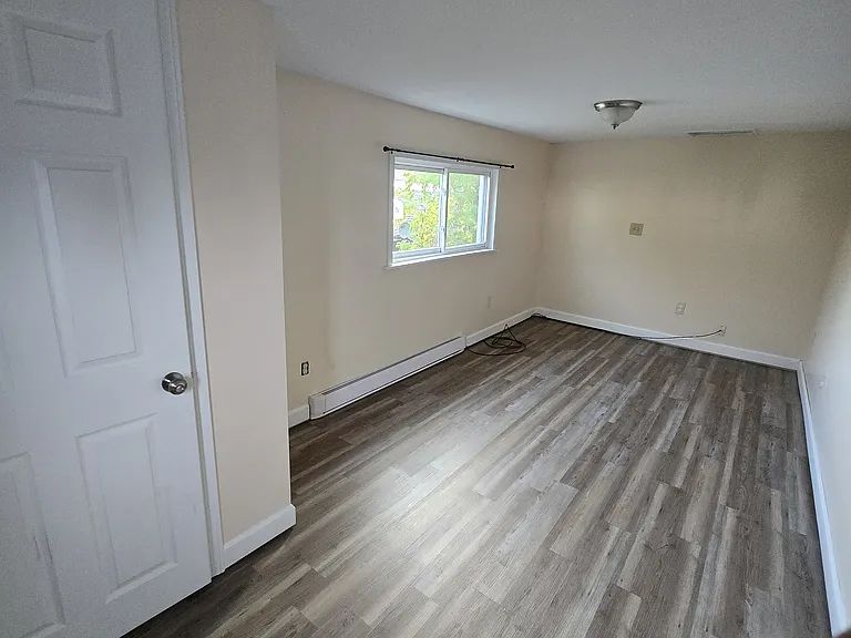 63 Pool St #2NF — Photo 6