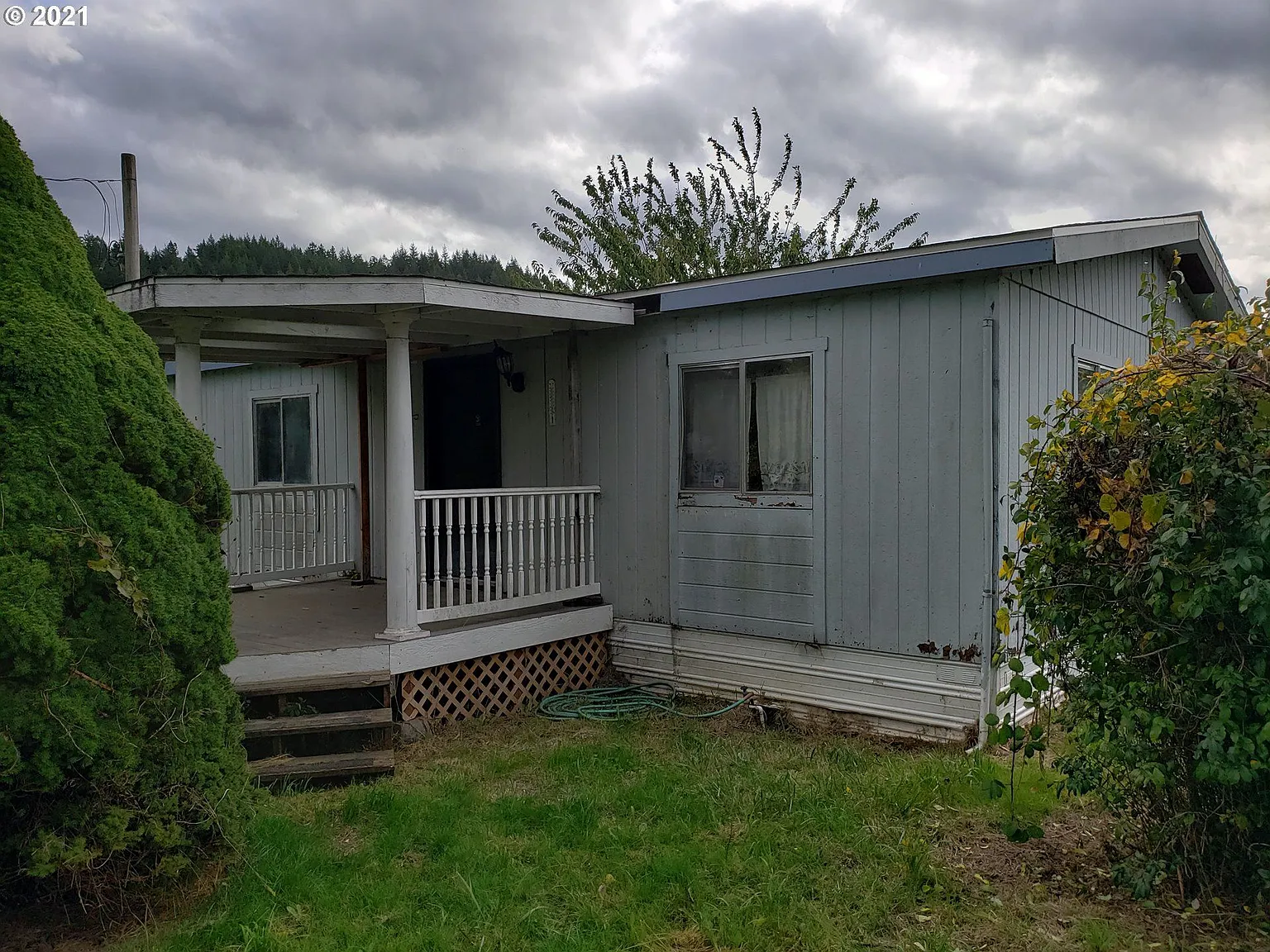 150 E Cedar St photo 1