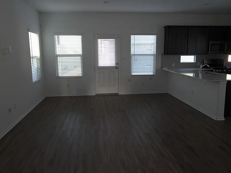 1432 Weatherford Ln — Photo 43