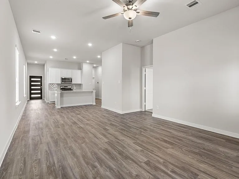 21022 Armstrong County Dr — Photo 17