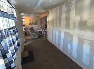 8 Albion Rd, Rocky Point, NY 11778