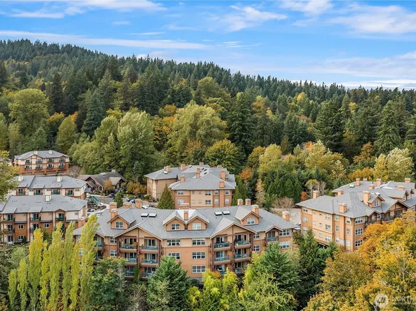 1000 Cabin Creek Lane SW #D304, Issaquah, WA 98027