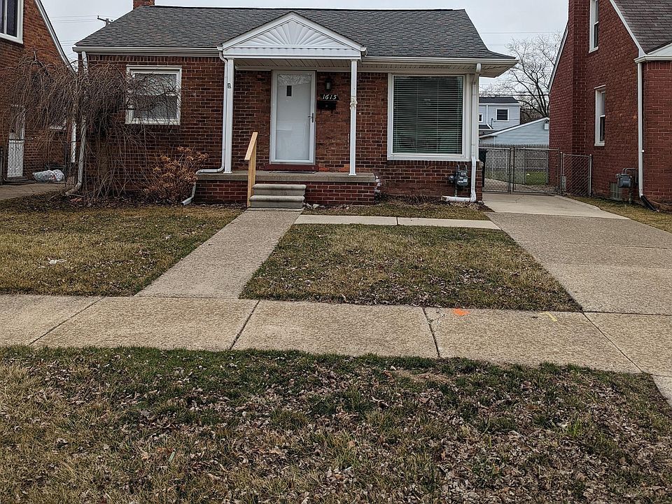 1st image of 1615 Moran Ave