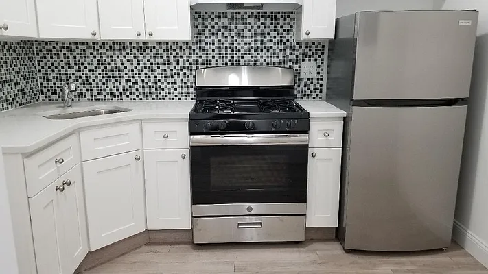 Rented by High Line NYC Realty Group | media 1