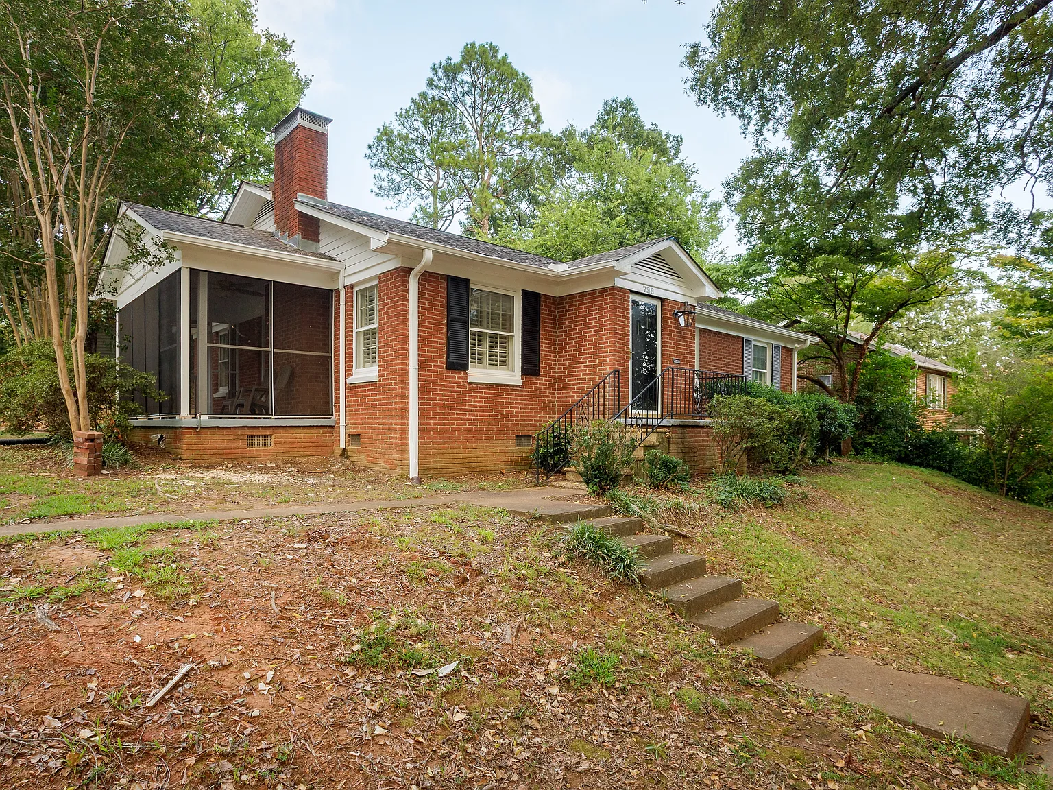 3 bed, 1600 sqft, $2,000 — Photo 2