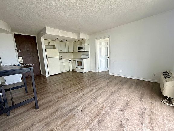 4th image of 16450 NW 2nd Ave APT 309