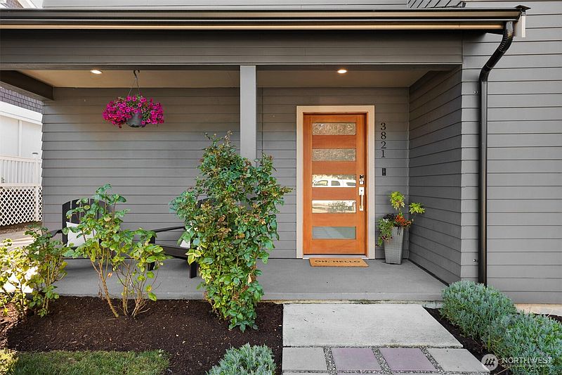 2nd image of 3821 19th Avenue SW