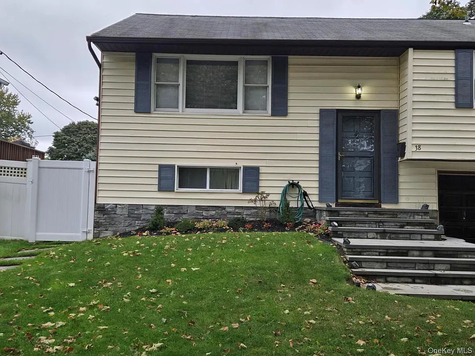 38 Ripley Dr
