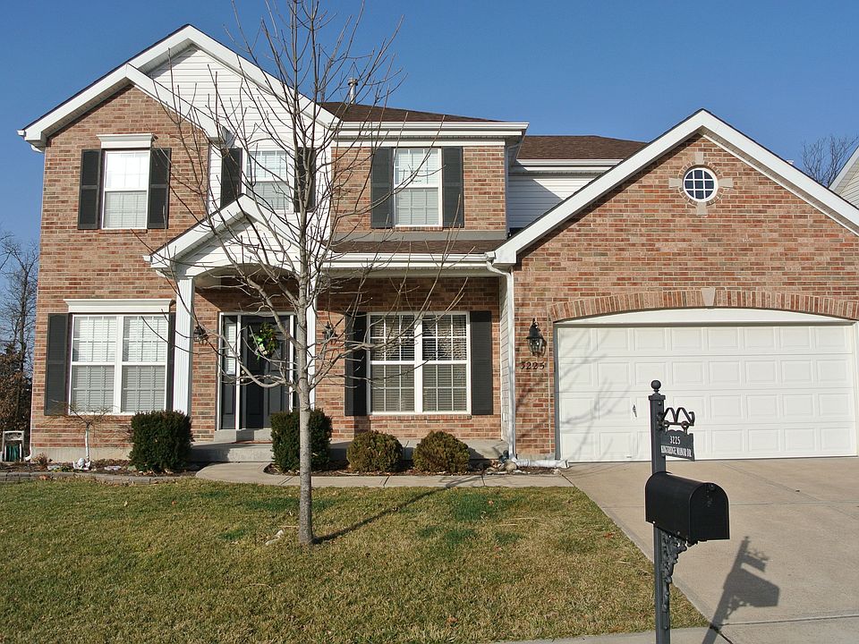 1st image of 3225 Kingsridge Manor Dr