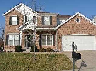 3225 Kingsridge Manor Dr, Saint Louis, MO 63129