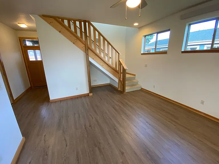 931 Zanna Ln — Photo 10