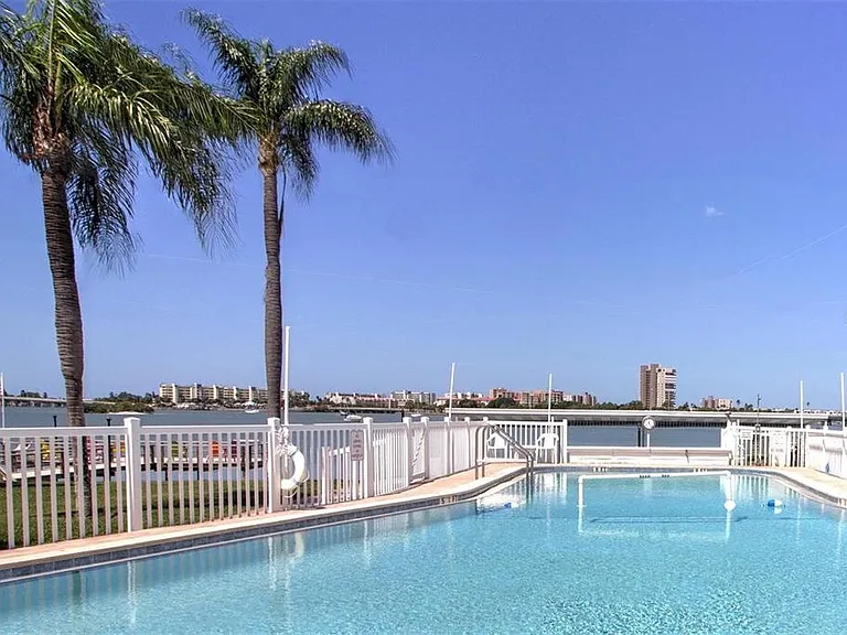 1868 Shore Dr S #102 — Photo 2