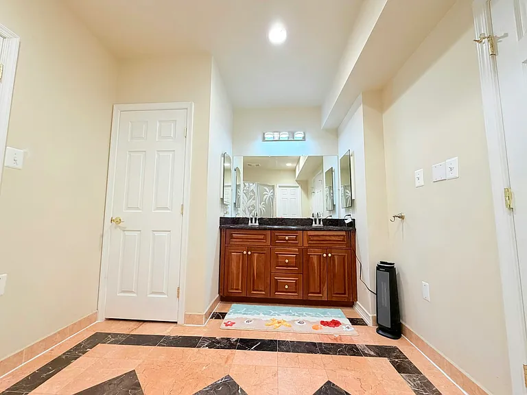 7125 Ayers Meadow Ln — Photo 11
