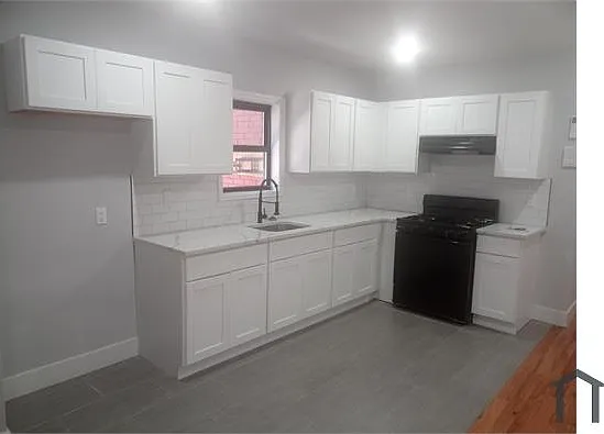 4 bed, $2,800 — Photo 3