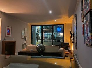 906 N Doheny Dr APT 222, West Hollywood, CA 90069