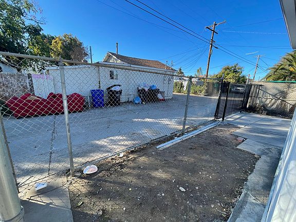 2nd image of 3132 46th St