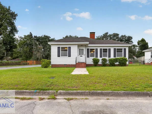2321 E 38th St, Savannah, GA 31404