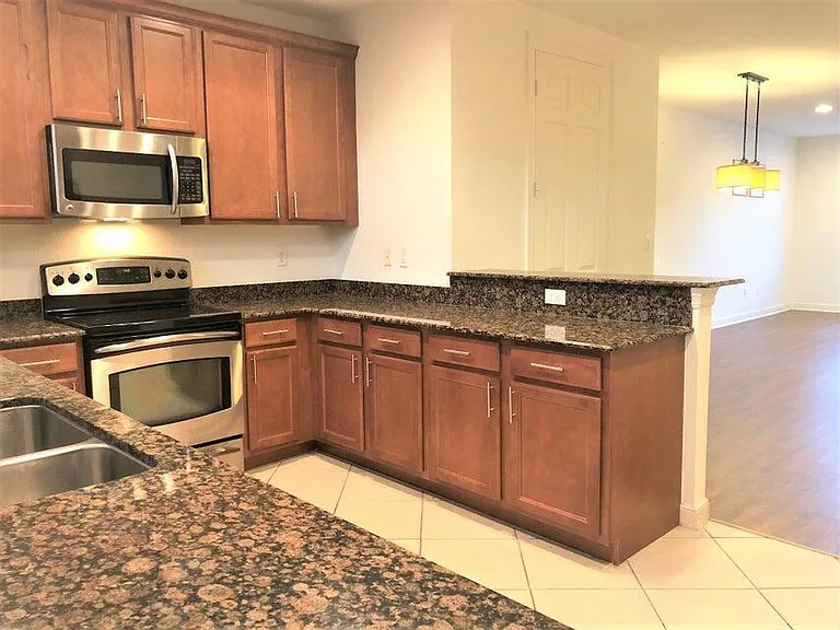 810 Marina Del Ray Ln #5 — Photo 9