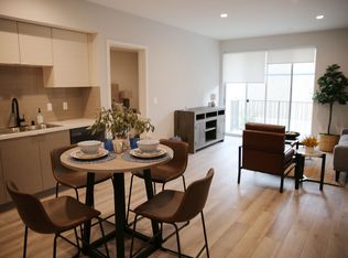 10925 Hartsook St APT 207, North Hollywood, CA 91601
