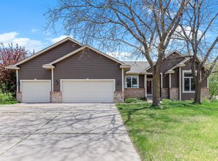 3749 Fox Trl, Saint Bonifacius, MN 55375