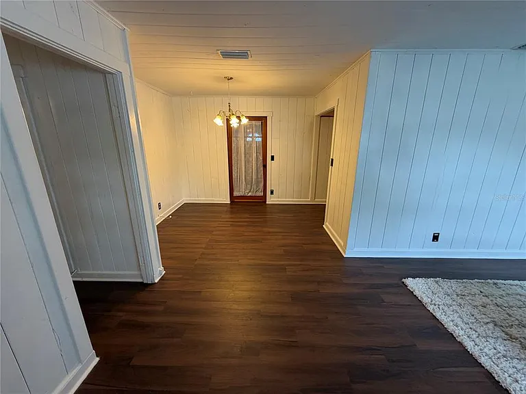 118 E Pine St — Photo 6