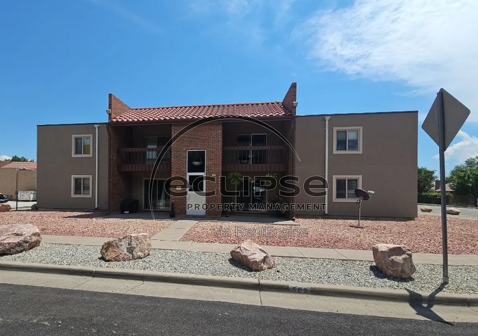 2 bed, 1.0 bath, 980 sqft, $1,150 — Photo 1