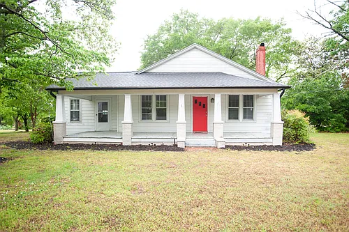 2032 Piney Grove Wilbon Rd Photo 1