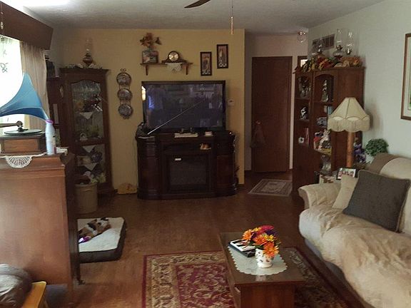 3rd image of 5619 Johnson Dr